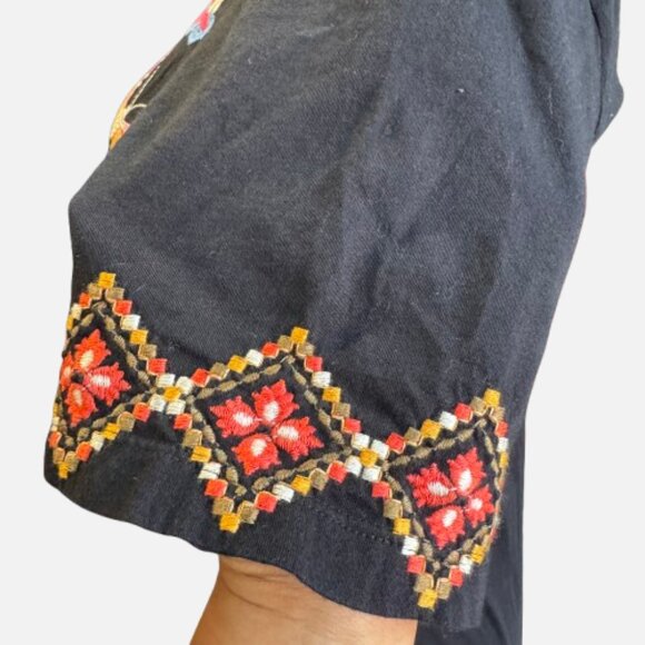 Johnny Was Gracey Trapunto Embroidered Floral Butterfly Boho Black Tee (Size M) - Picture 3 of 12